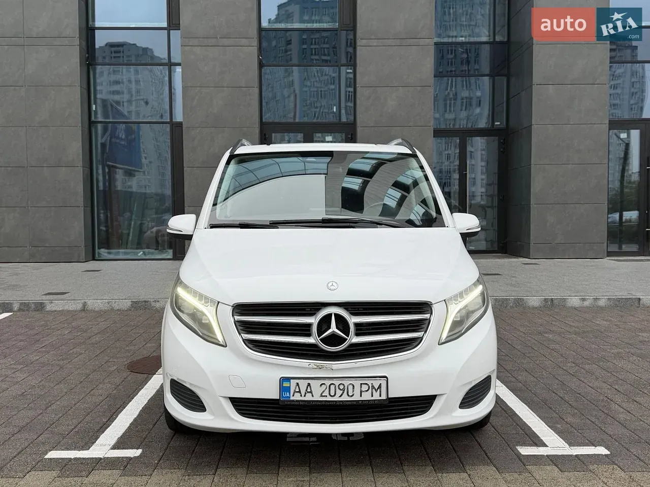 Mercedes-Benz V-Class 2017 photo 4