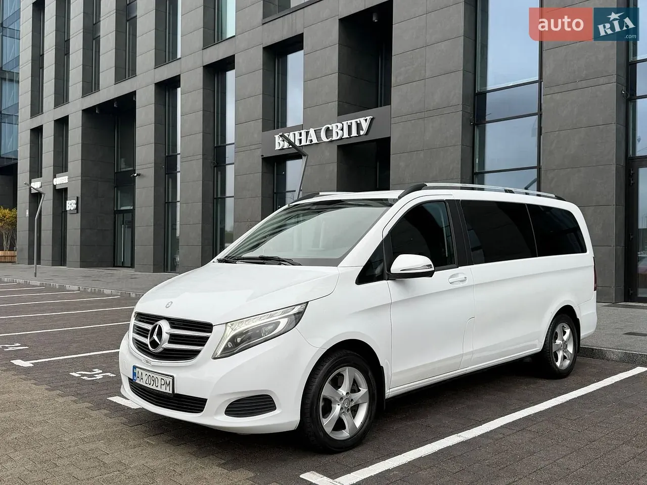 Mercedes-Benz V-Class 2017 photo 2