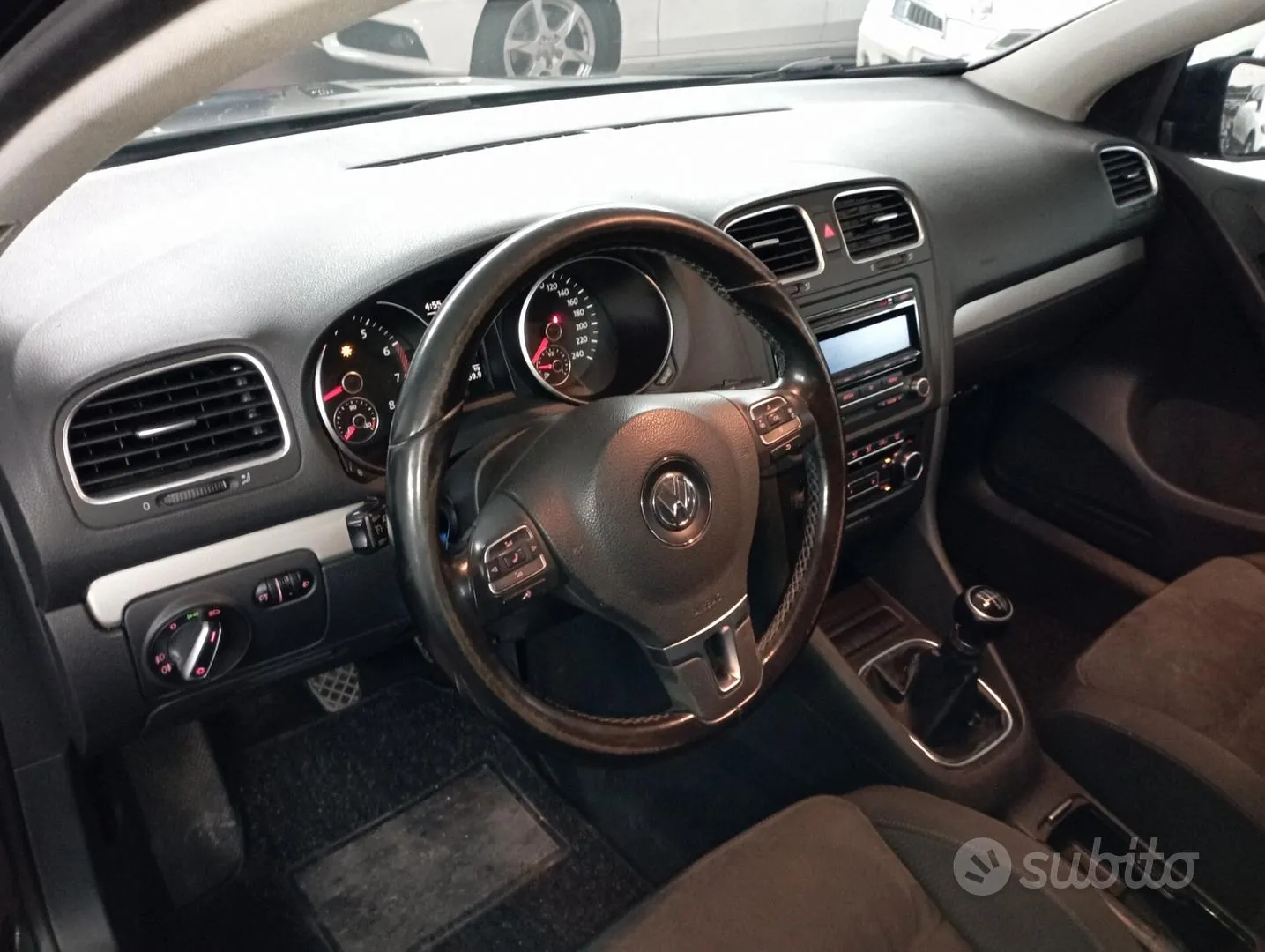 Volkswagen Golf 2011 photo 5