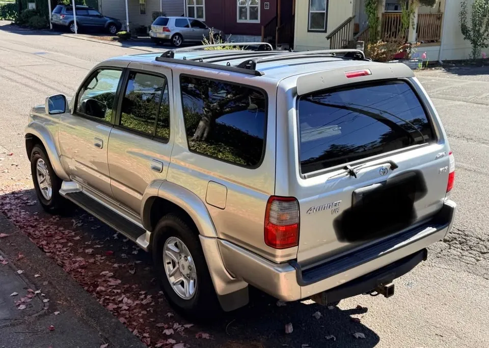 Toyota 4Runner 1999 photo 2