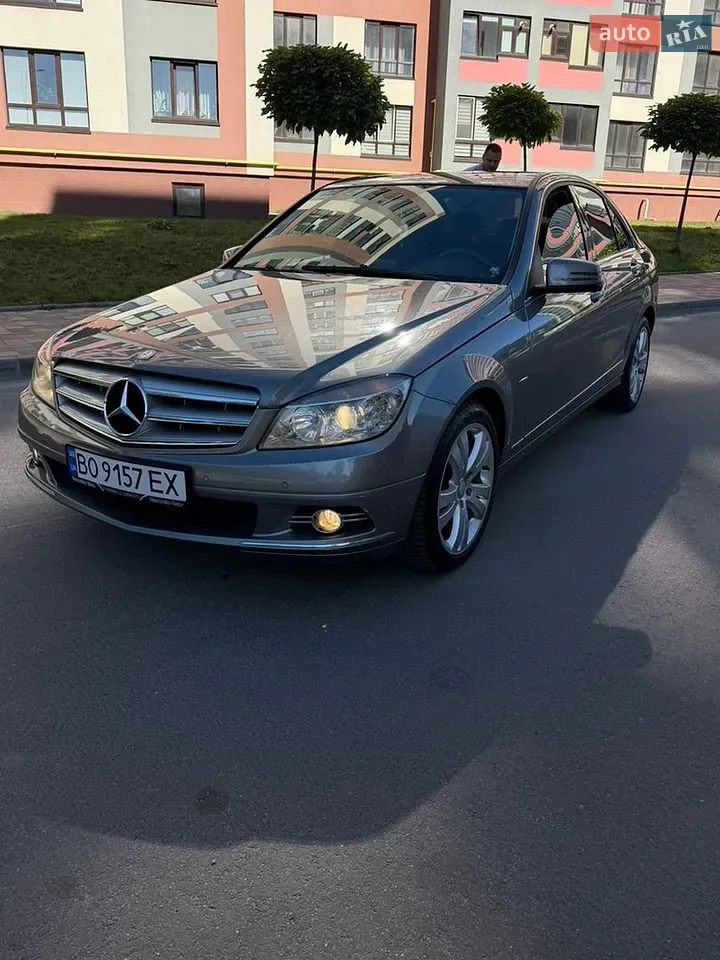 Mercedes-Benz C-Class 2010 photo 4