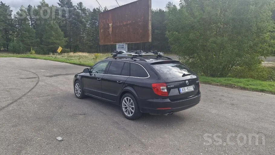 Skoda Superb 2014 photo 5
