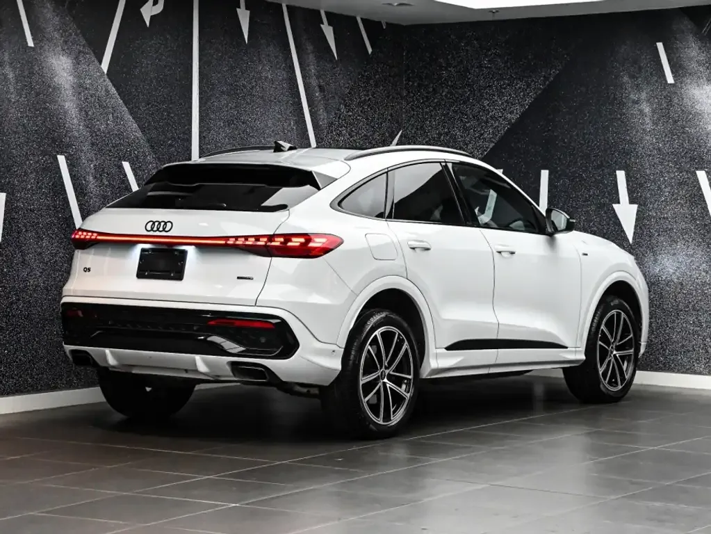 Audi Q5 2025 photo 5
