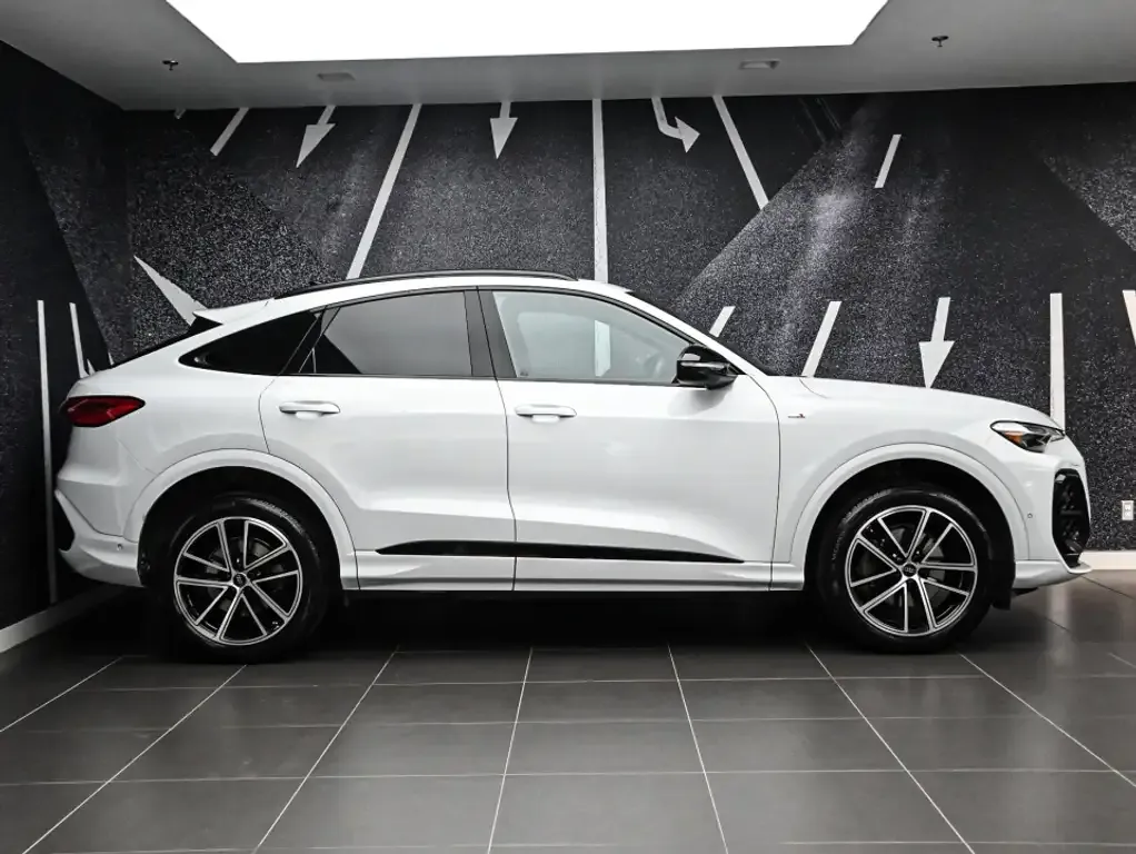Audi Q5 2025 photo 3