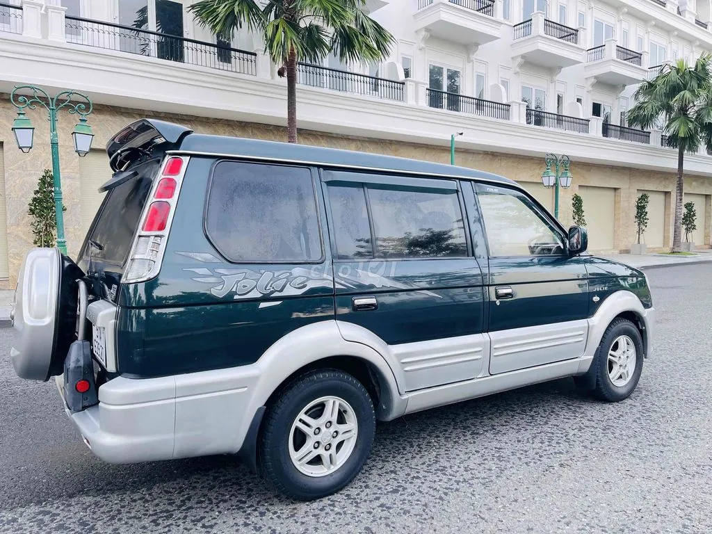 Mitsubishi Jolie 2005 photo 3