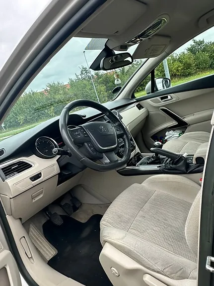 Peugeot 508 2011 photo 3