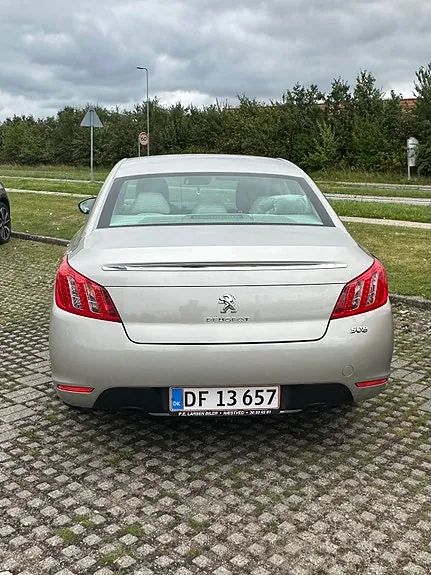 Peugeot 508 2011 photo 2