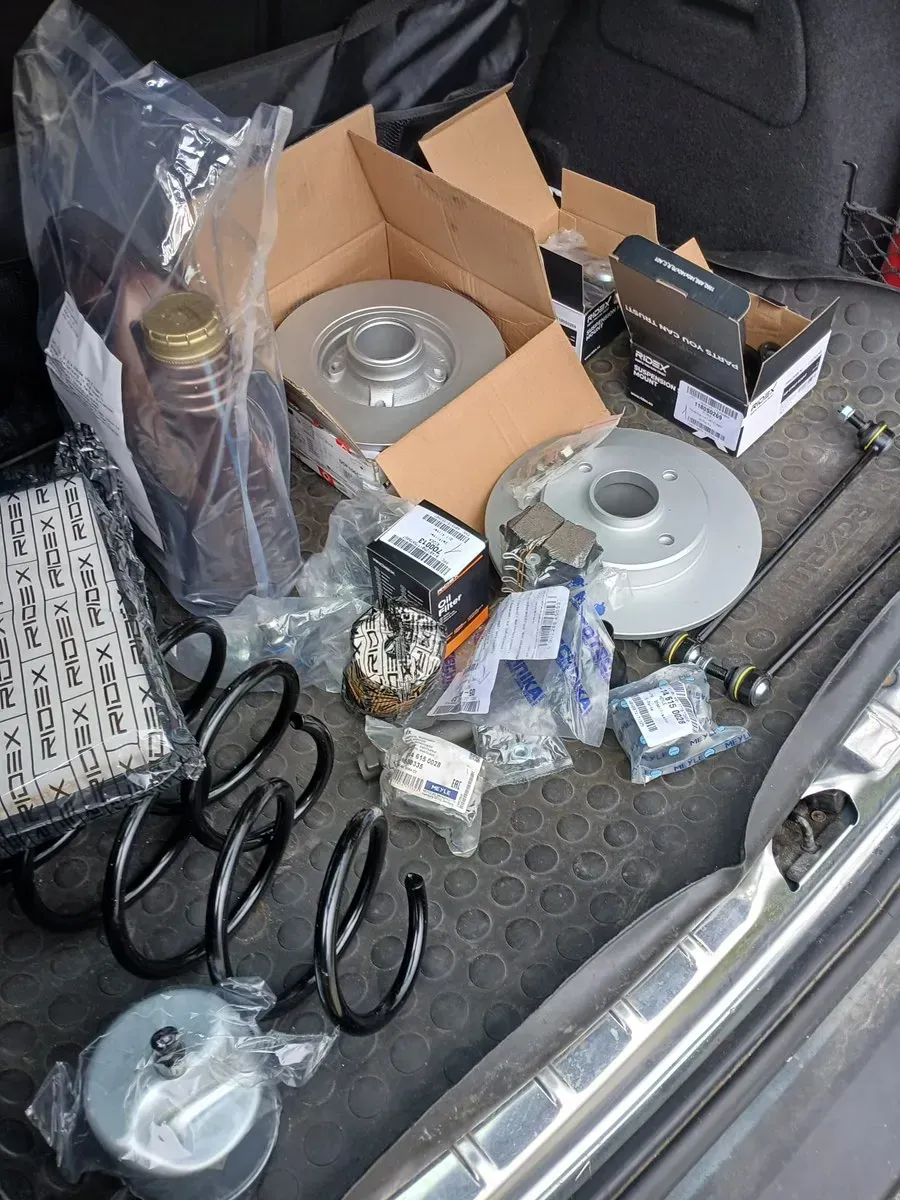 Peugeot 207 2012 photo 2
