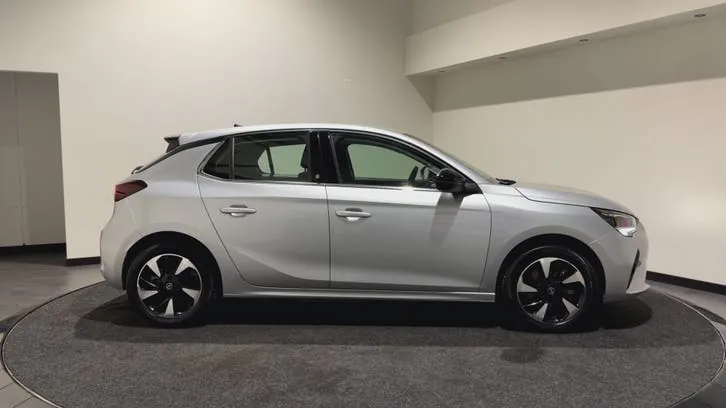 Opel Corsa E 2025 photo 2