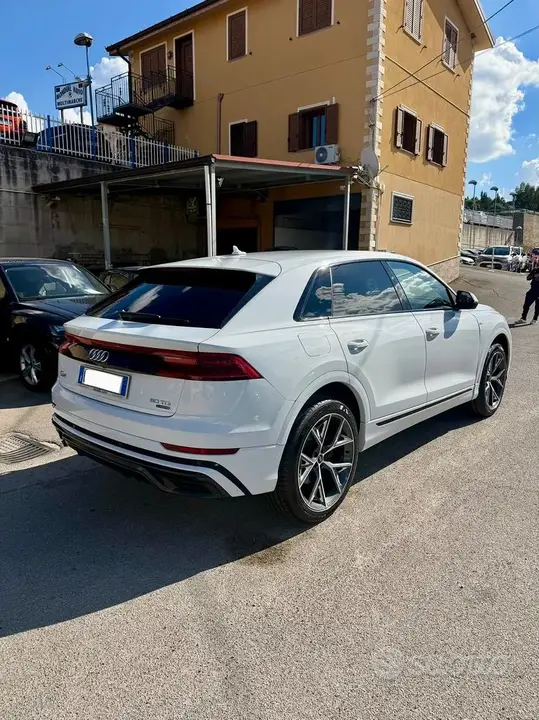 Audi Q8 2023 photo 4