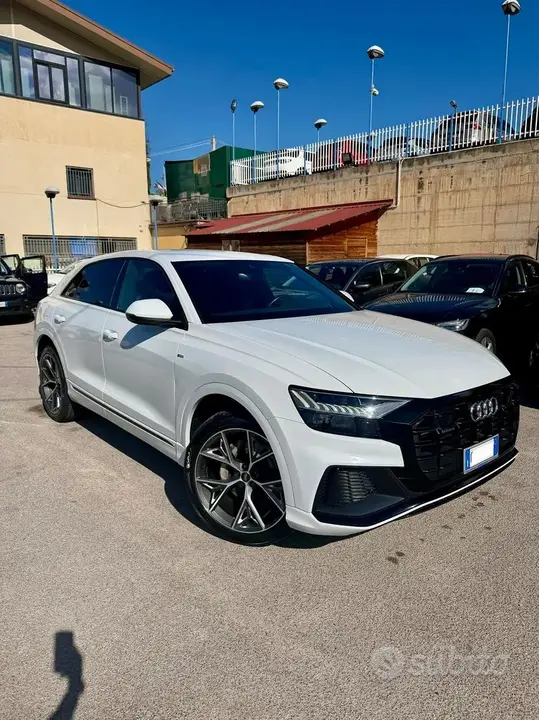Audi Q8