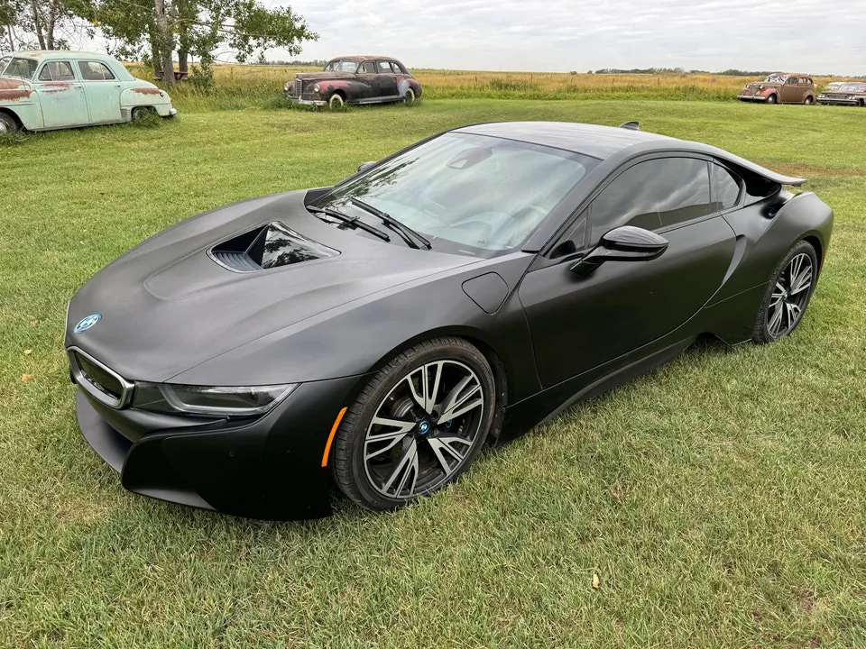BMW I8 2017 photo 2