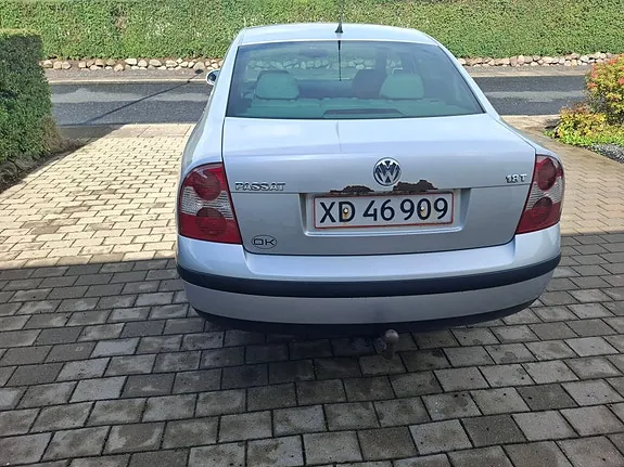 Volkswagen Passat 2004 photo 4