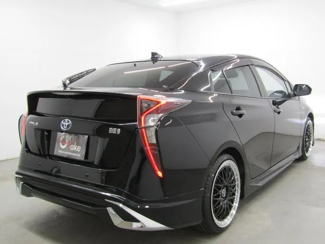 Toyota Prius 2016 photo 3