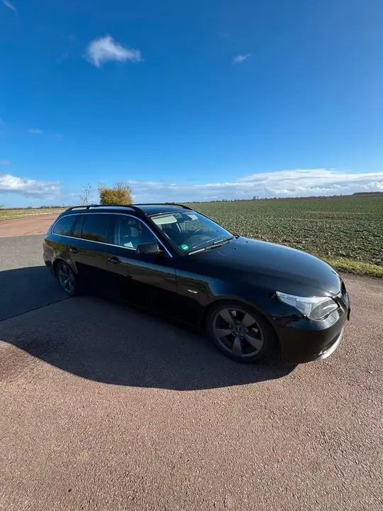 BMW 525I