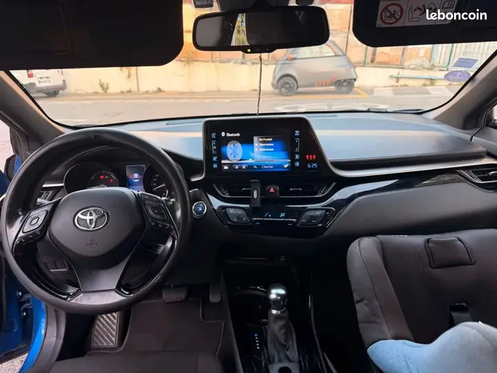 Toyota C-Hr 2019 photo 5