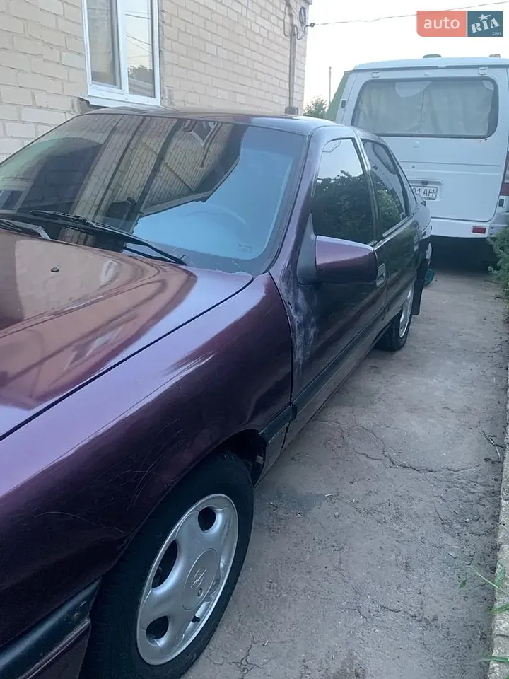 Opel Vectra 1993 photo 2