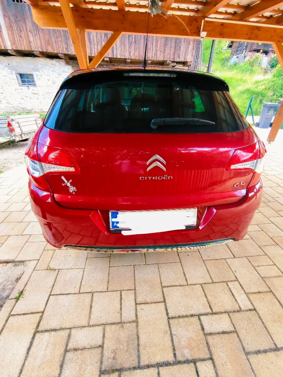 Citroen C4 2012 photo 2