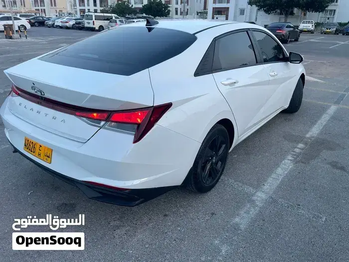Hyundai Elantra 2022 photo 4
