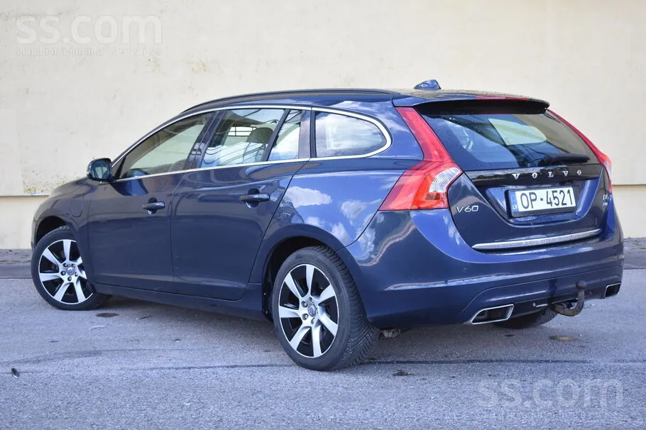 Volvo V60 2014 photo 2