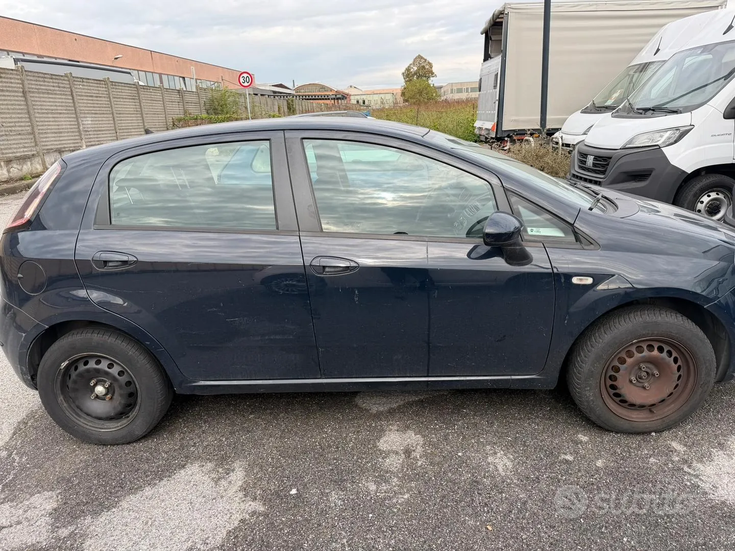 Fiat Punto 2013 photo 2