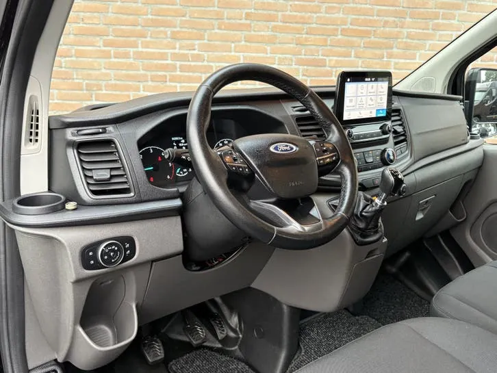 Ford Transit Custom 2020 photo 2