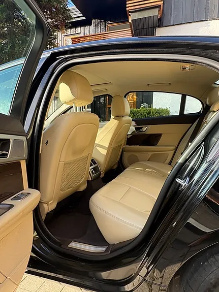 Jaguar Xf 2012 photo 5