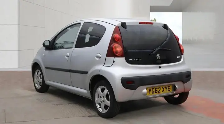 Peugeot 107 2012 photo 4