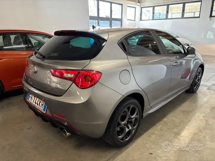 Alfa Romeo Giulietta 2017 photo 4