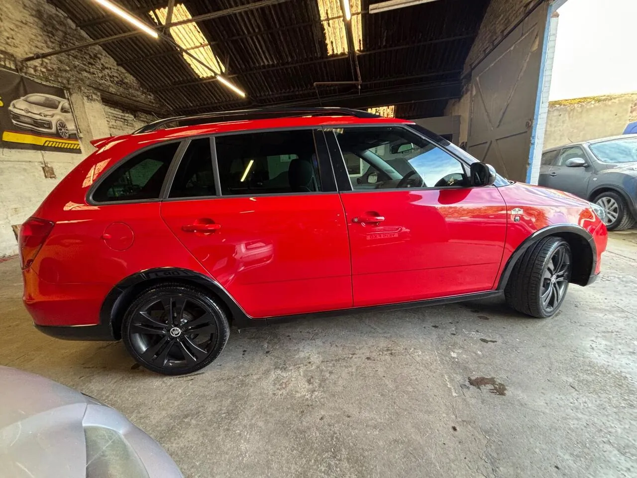 Skoda Fabia 2013 photo 3