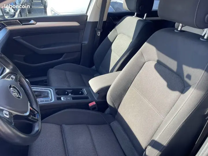 Volkswagen Passat 2015 photo 5
