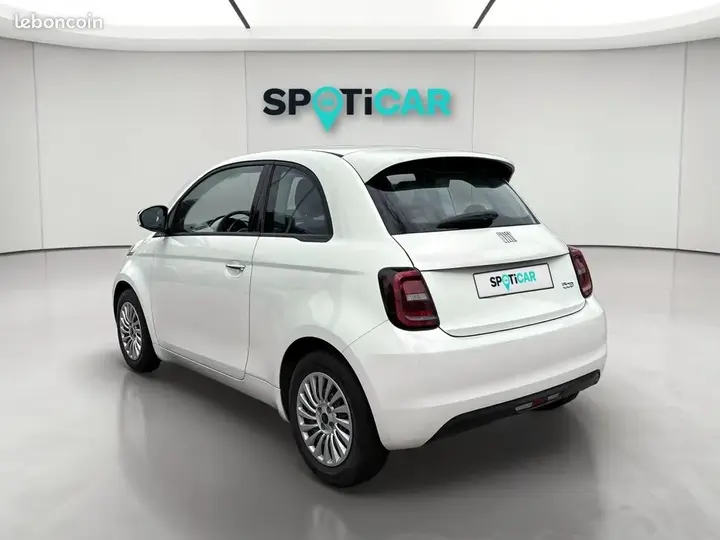 Fiat 500 2023 photo 3