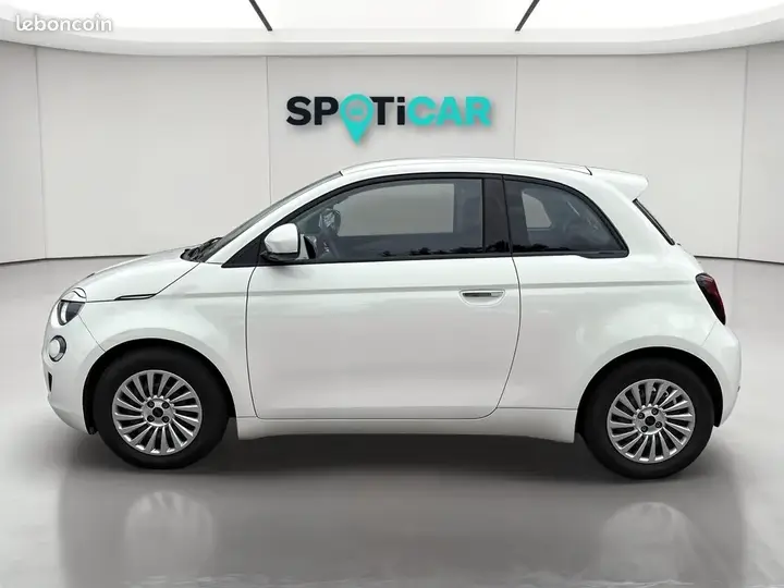 Fiat 500 2023 photo 2
