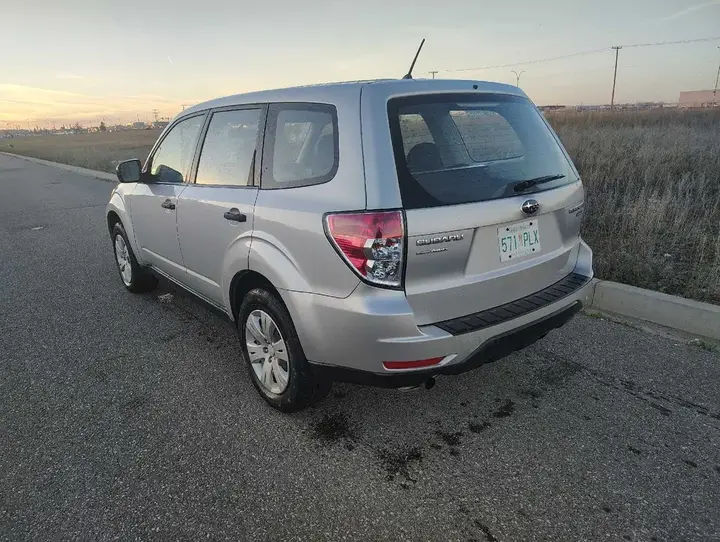 Subaru Forester 2010 photo 4
