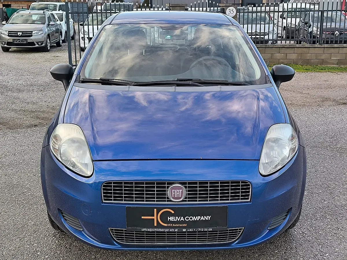 Fiat Grande Punto 2009 photo 2