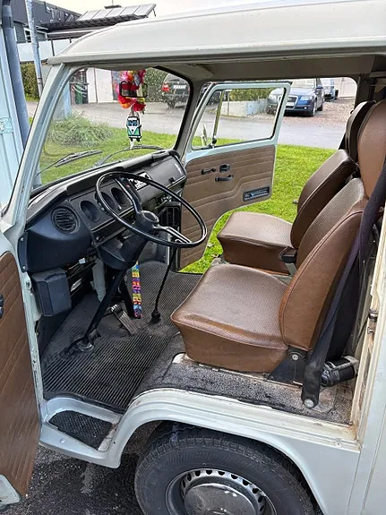 Volkswagen Transporter 1977 photo 4