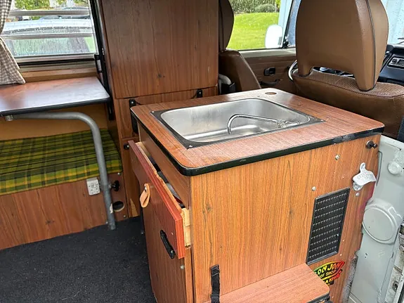 Volkswagen Transporter 1977 photo 5
