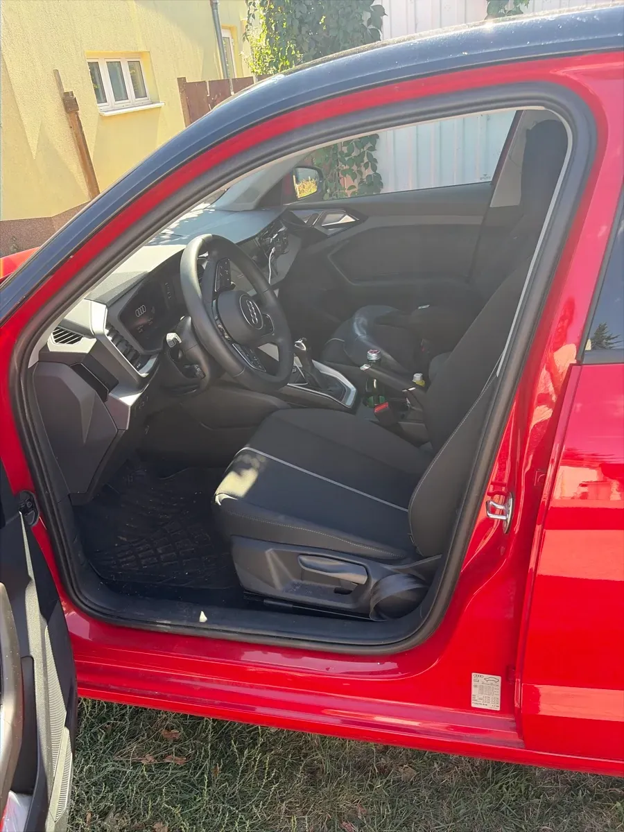 Audi A1 2025 photo 3
