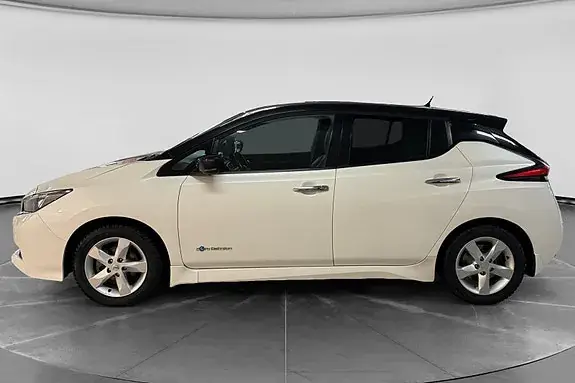 Nissan Leaf 2019 photo 2