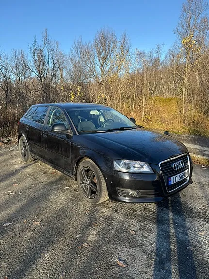 Audi A3 2010 photo 2