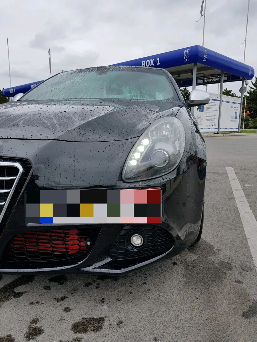 Alfa Romeo Giulietta 2010 photo 3