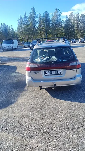 Subaru Legacy 2000 photo 4
