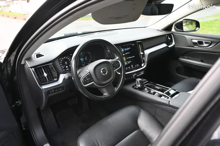 Volvo V60 2021 photo 4