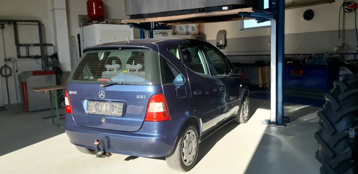 Mercedes-Benz A-Class 2000 photo 2