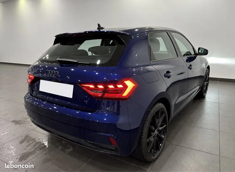 Audi A1 2023 photo 2