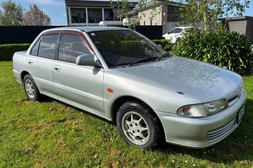 Mitsubishi Lancer