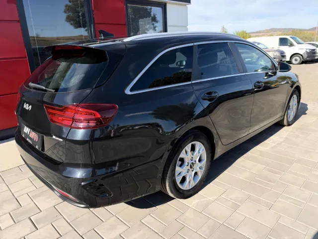 Kia Ceed Sw 2022 photo 4