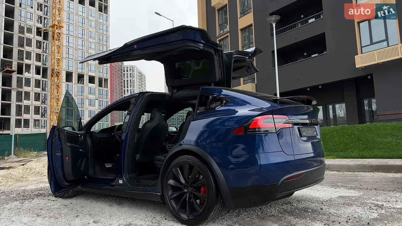 Tesla Model X