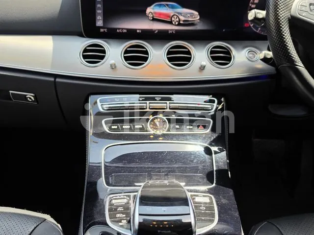 Mercedes-Benz E350 2017 photo 3