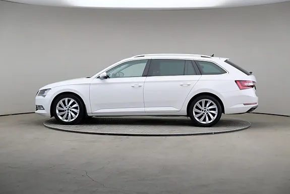 Skoda Superb 2019 photo 4